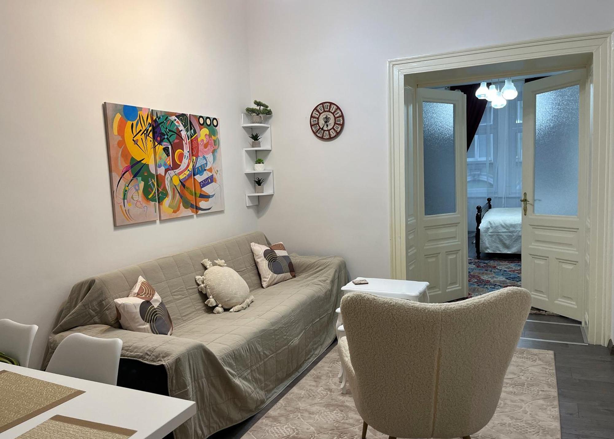 Main Street Retreat Apartment With Free Parking Sarajevo Exterior photo