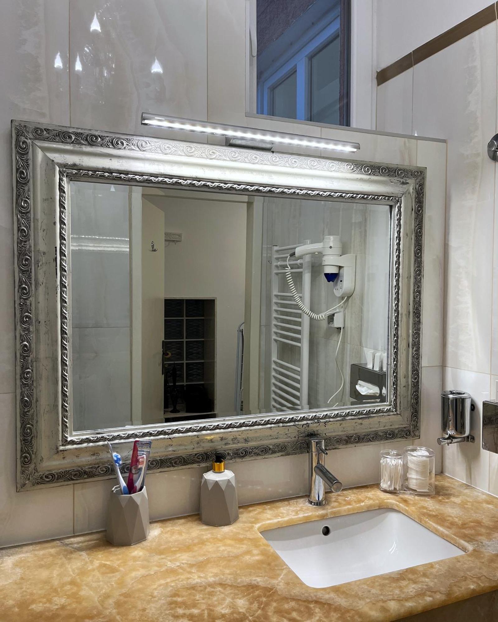 Main Street Retreat Apartment With Free Parking Sarajevo Exterior photo