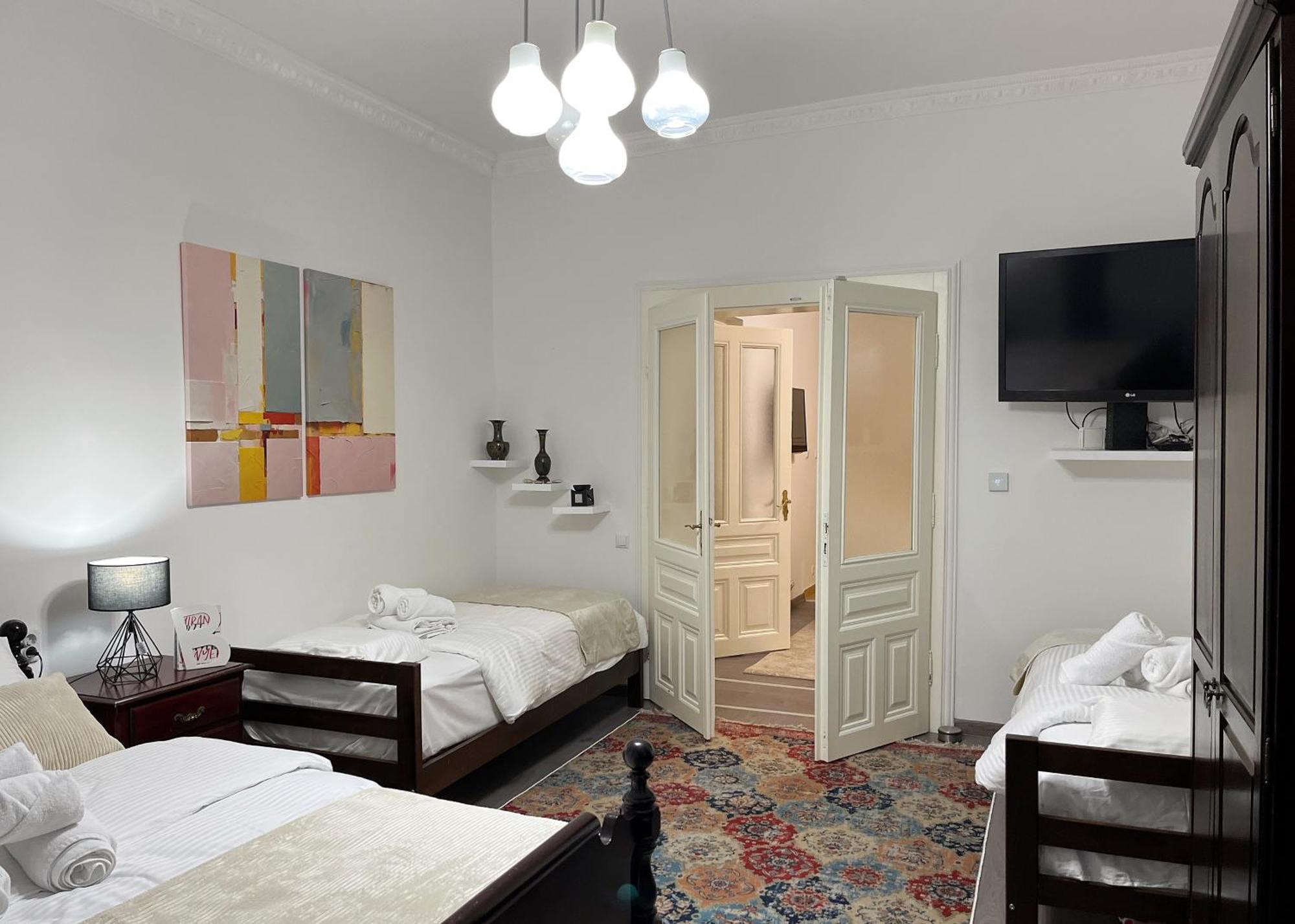 Main Street Retreat Apartment With Free Parking Sarajevo Exterior photo